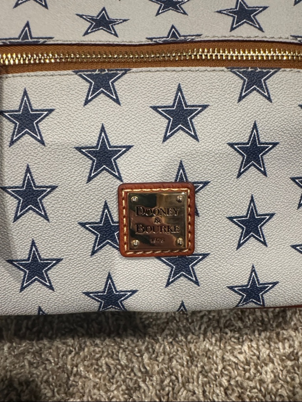 Dooney & Bourke: Dallas Cowboys Shoulder Bag - Picture 5 of 8